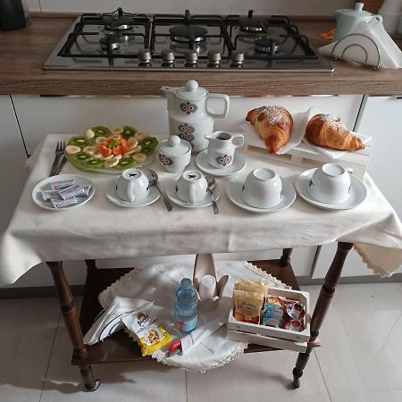 Domus In Fonte Bed & Breakfast Scafati Bagian luar foto