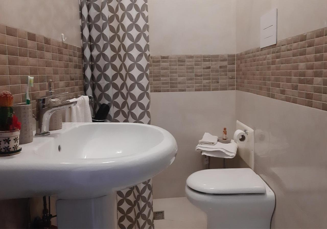 Domus In Fonte Bed & Breakfast Scafati Bagian luar foto